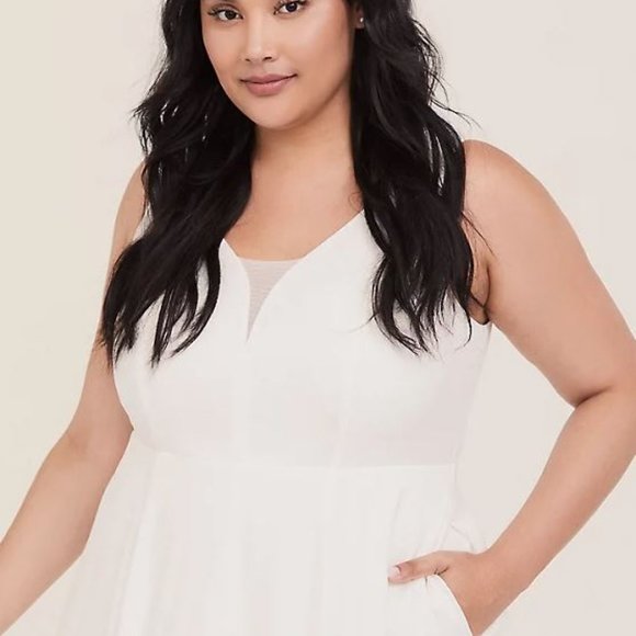 1X (14) PLUS SIZE Wedding Dress NWT - Picture 2 of 4